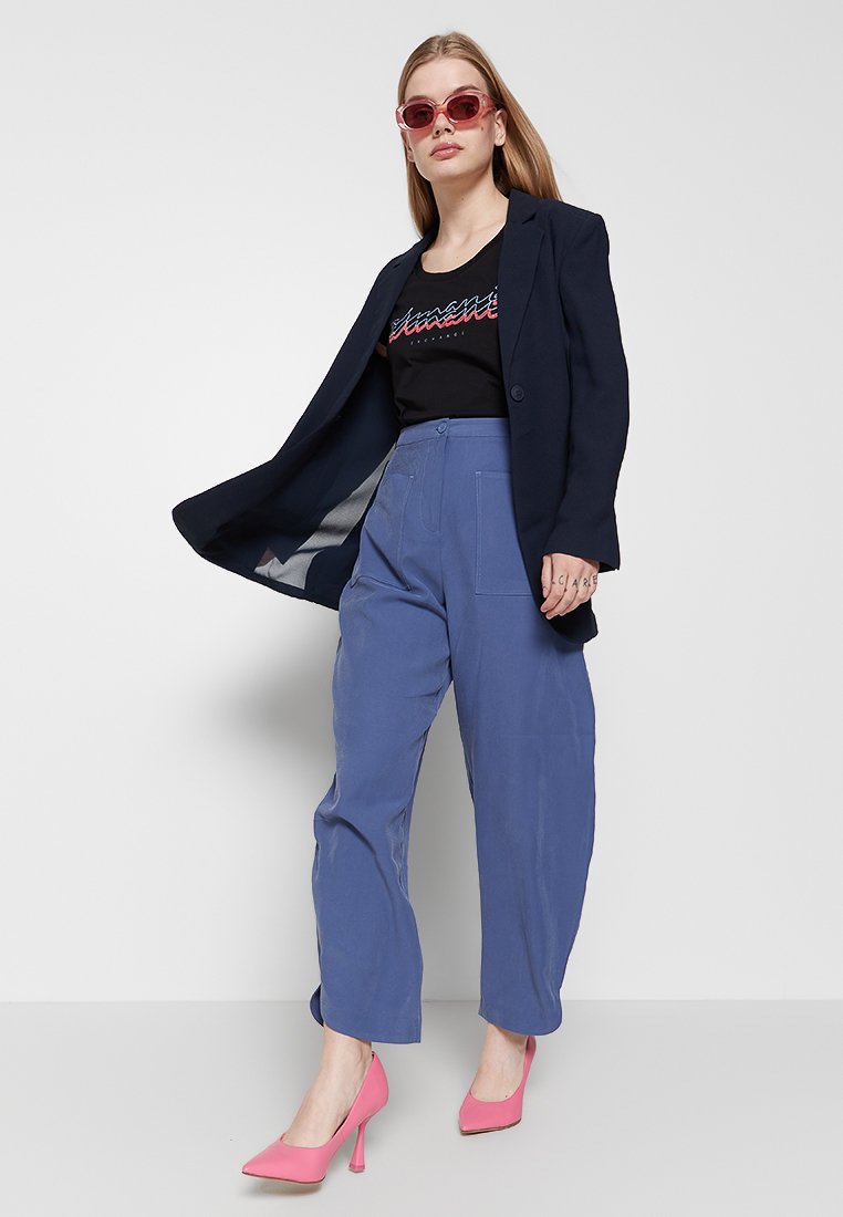 SLIM FIT Media 2