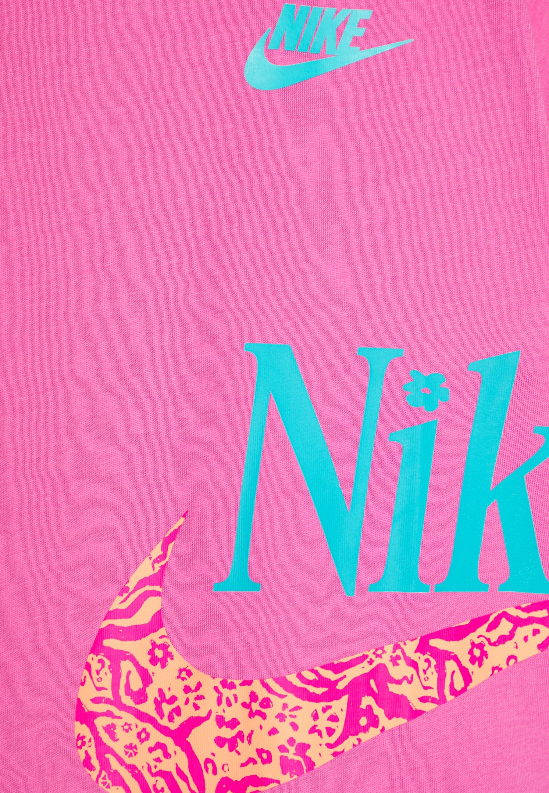 Nike Sportswear WILD FLOWER BOXY TEE 
SET