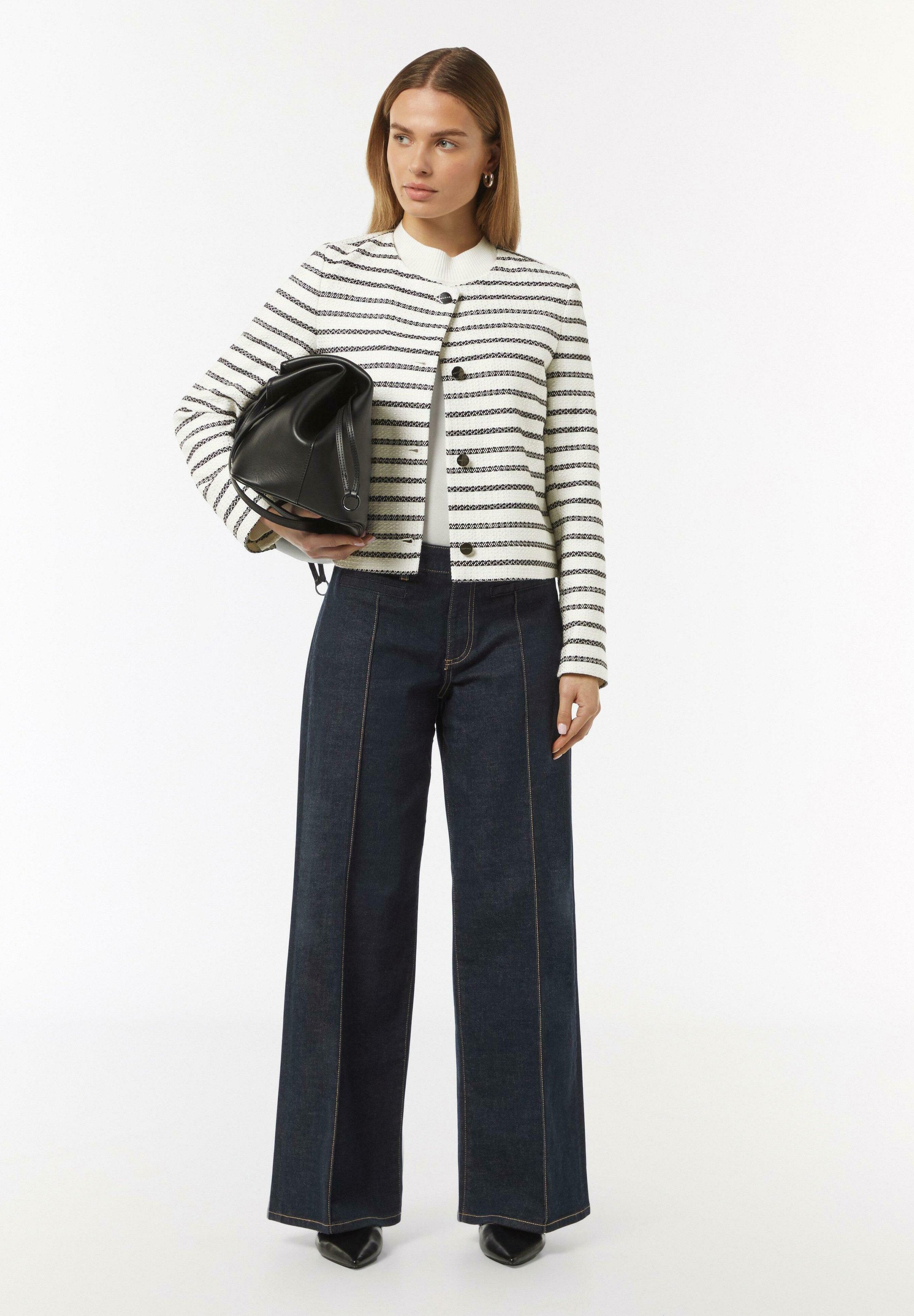 comma Strickjacke Media 2
