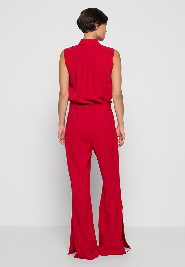 TWINSET