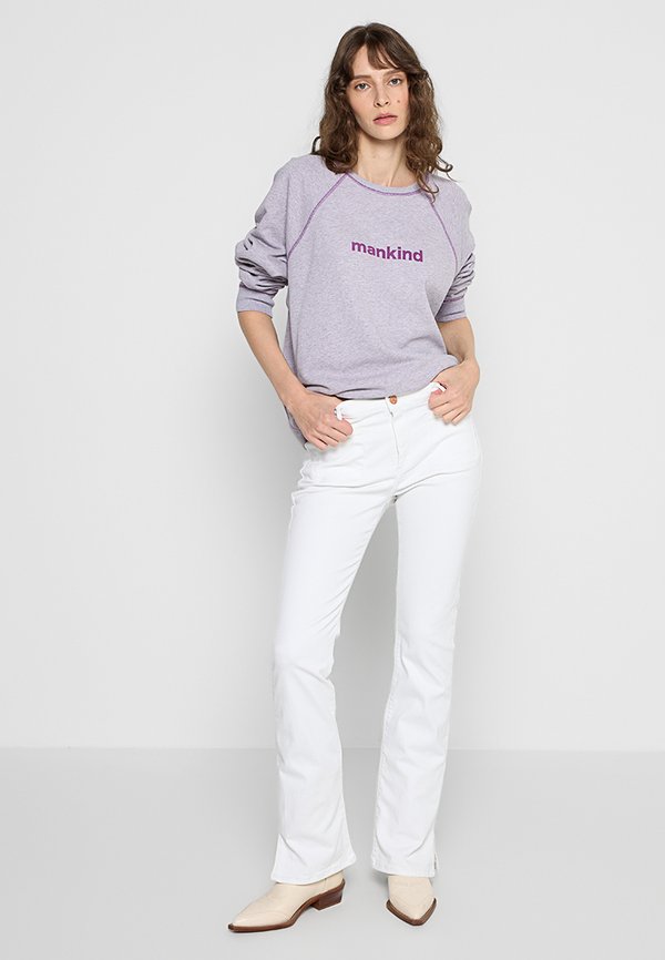 7 for all mankind