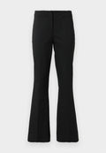 Schwarze, maßgeschneiderte Hosen mit hoher Taille und leicht ausladenden Beinen, vor einem schlichten weißen Hintergrund präsentiert.