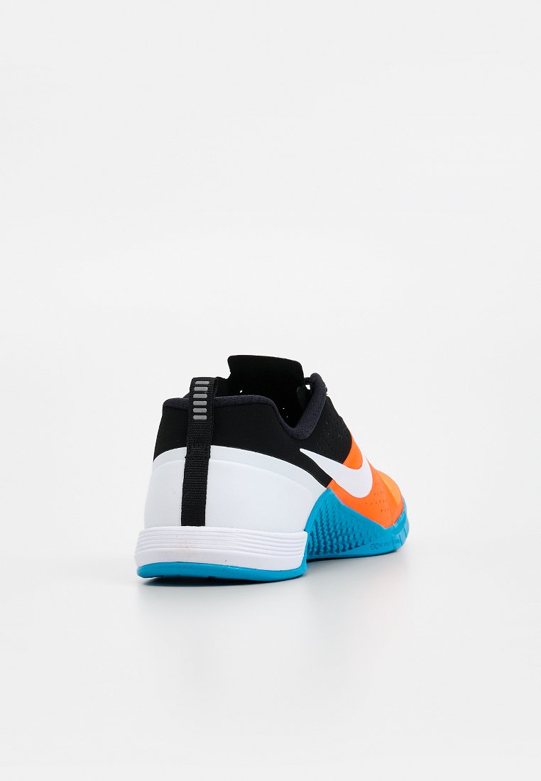 Nike Performance METCON 1