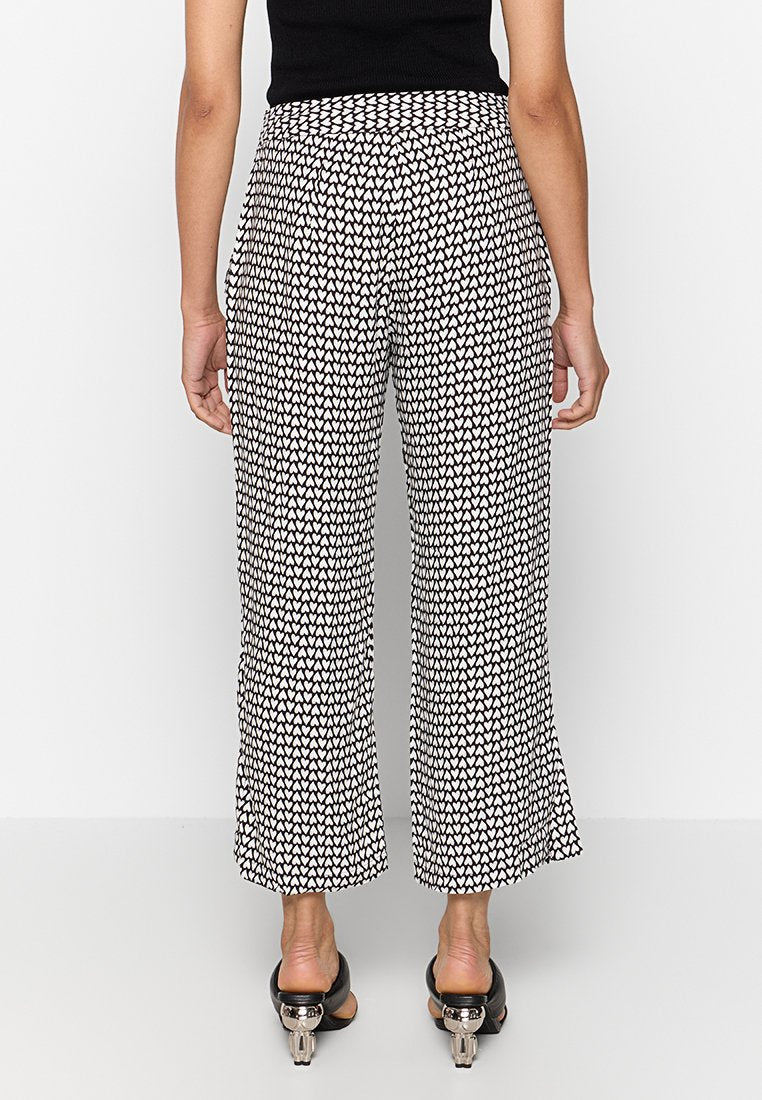 Closet STRAIGHT LEG