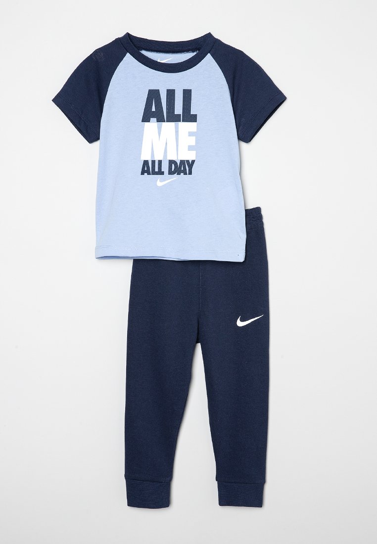 Nike Sportswear SET