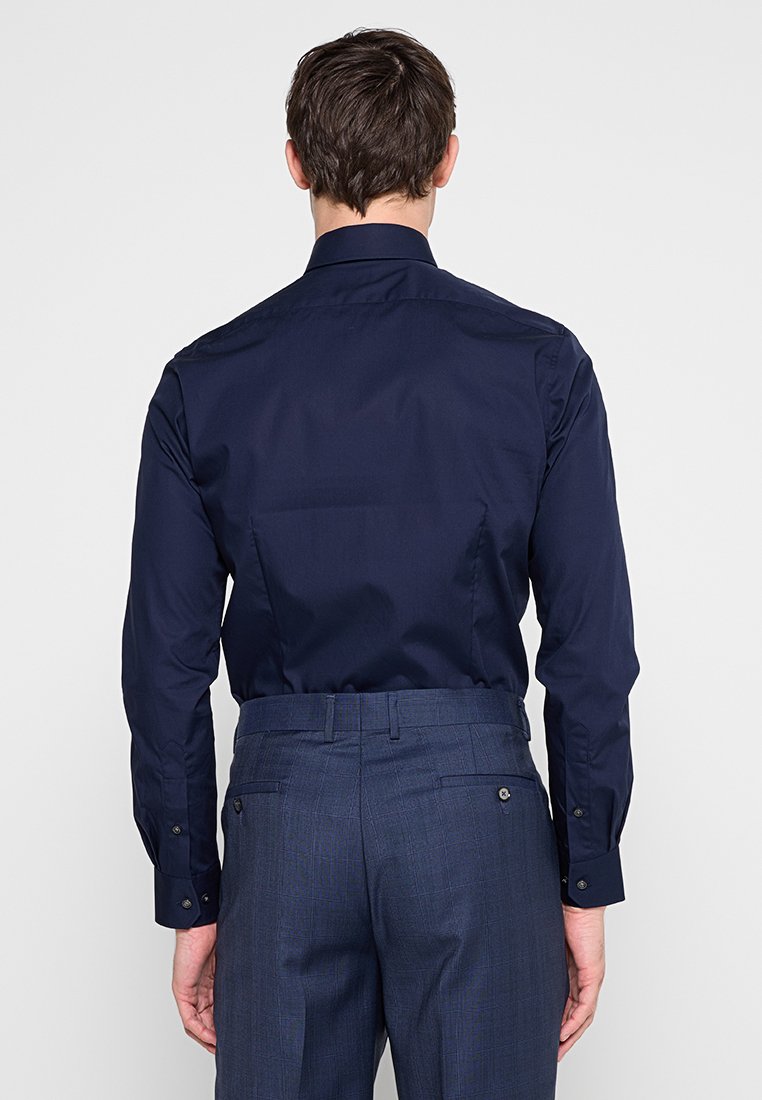 Michael Kors SLIM FIT