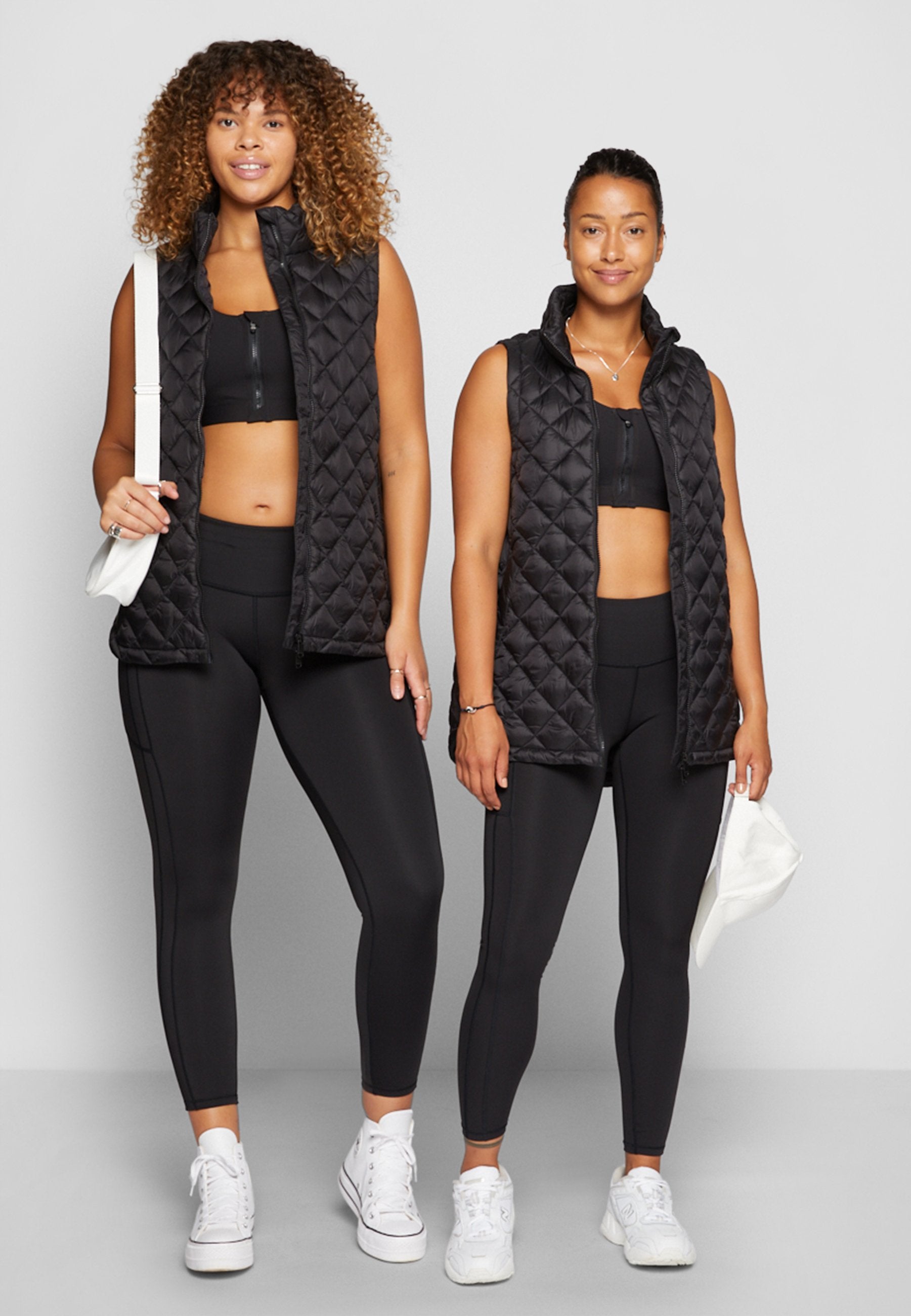 Athleta ULTIMATE ZIP FRONT BRA A-C