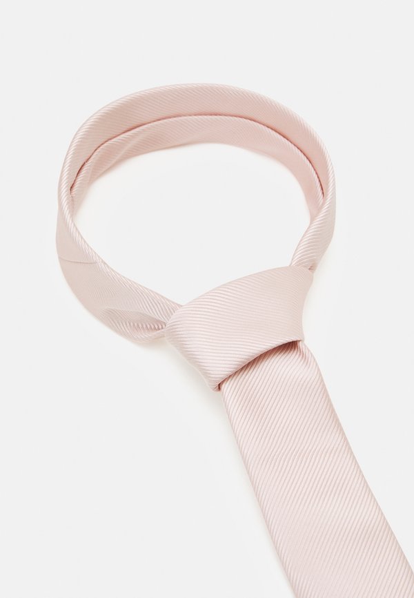 Pier One by Zalando