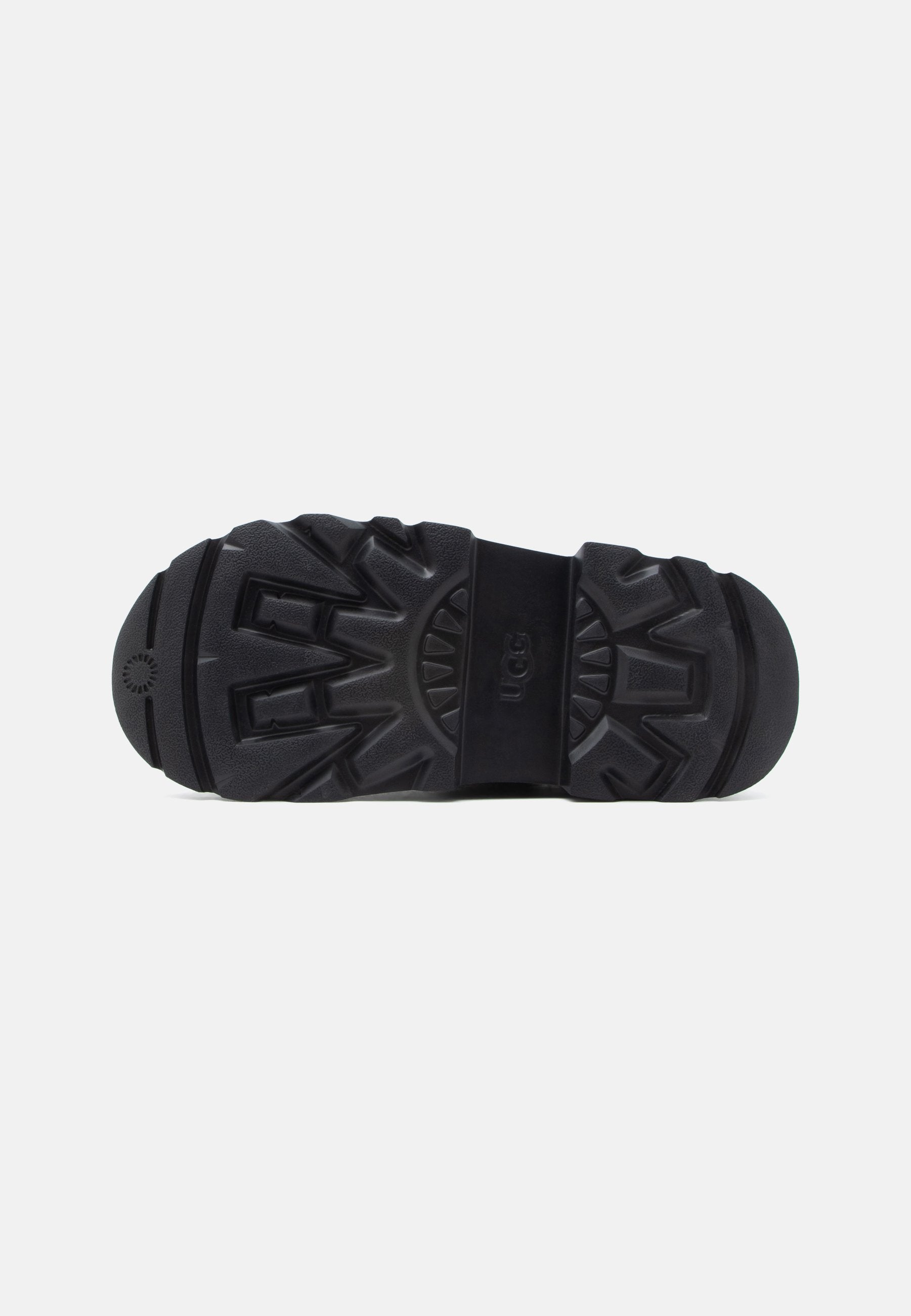 UGG TASMAN LUG EMBOSSED