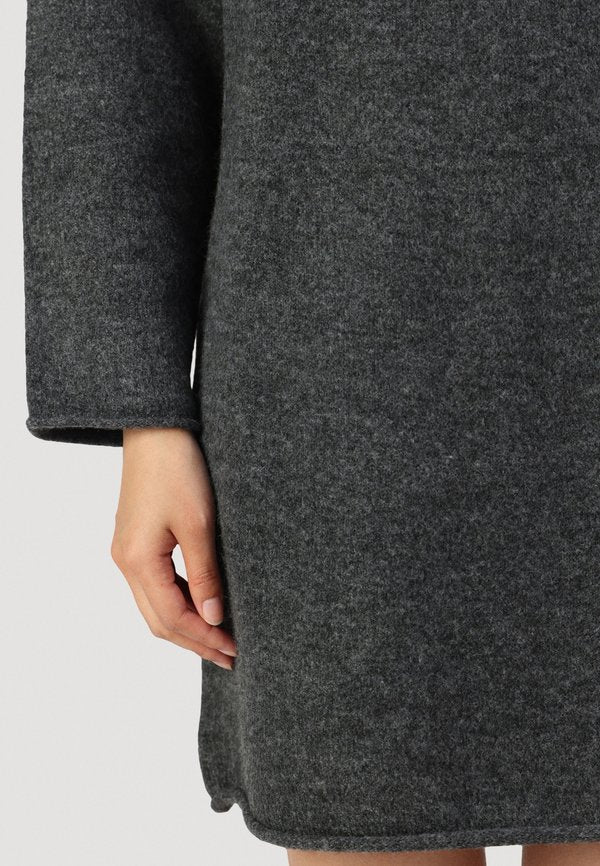 Aware Knitted VMGEMMA Short