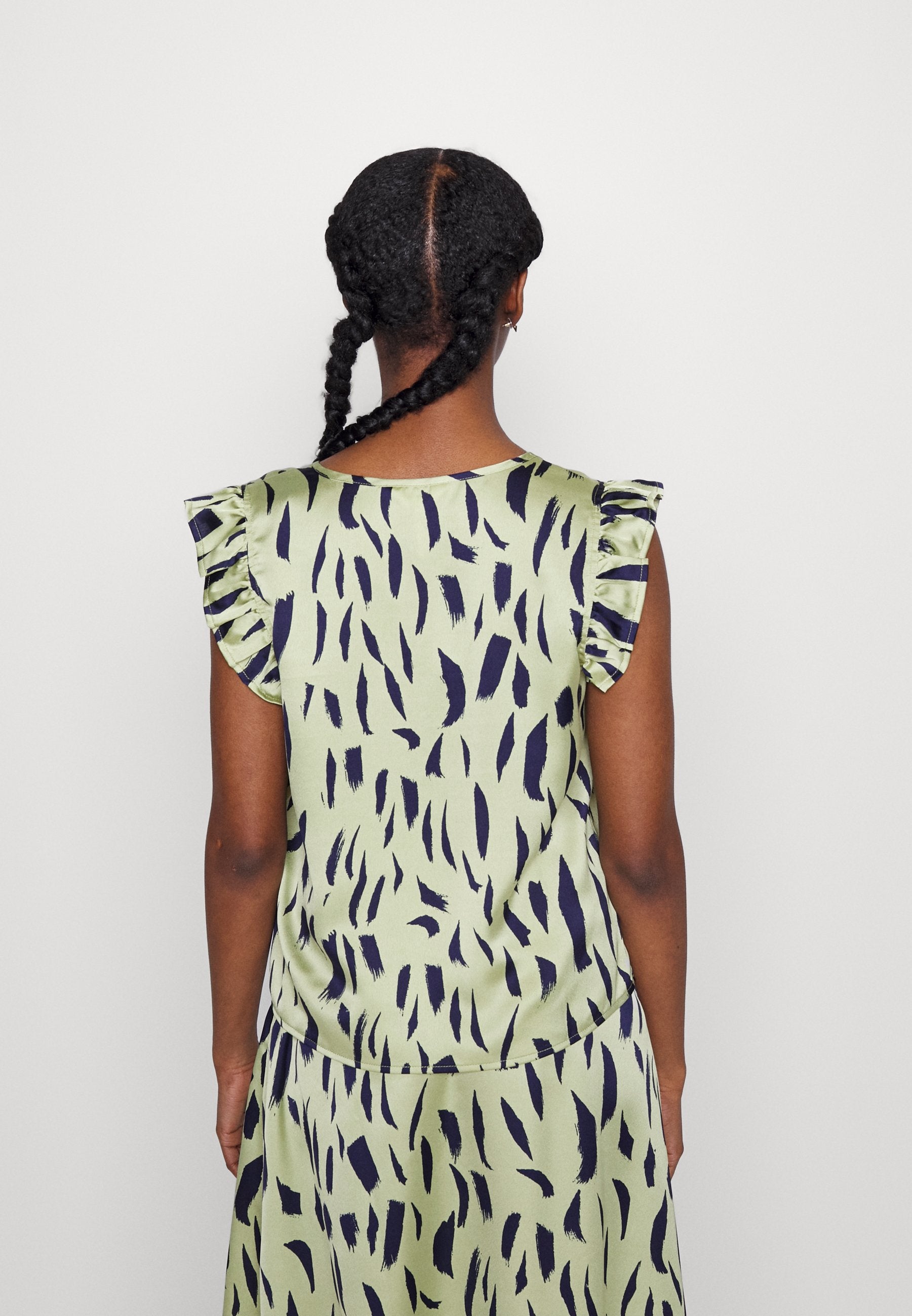 Object Petite OBJPAPAYA NOUR