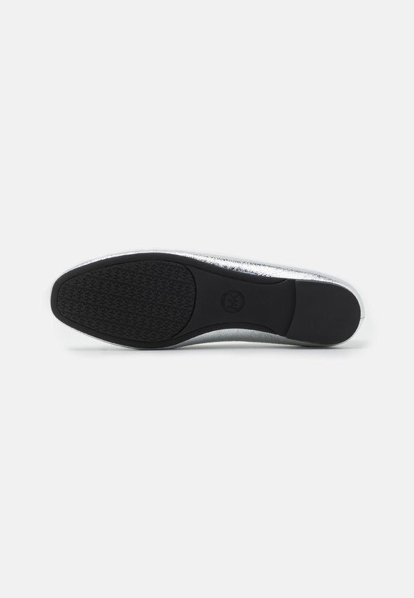 MICHAEL Michael Kors NORI FLAT