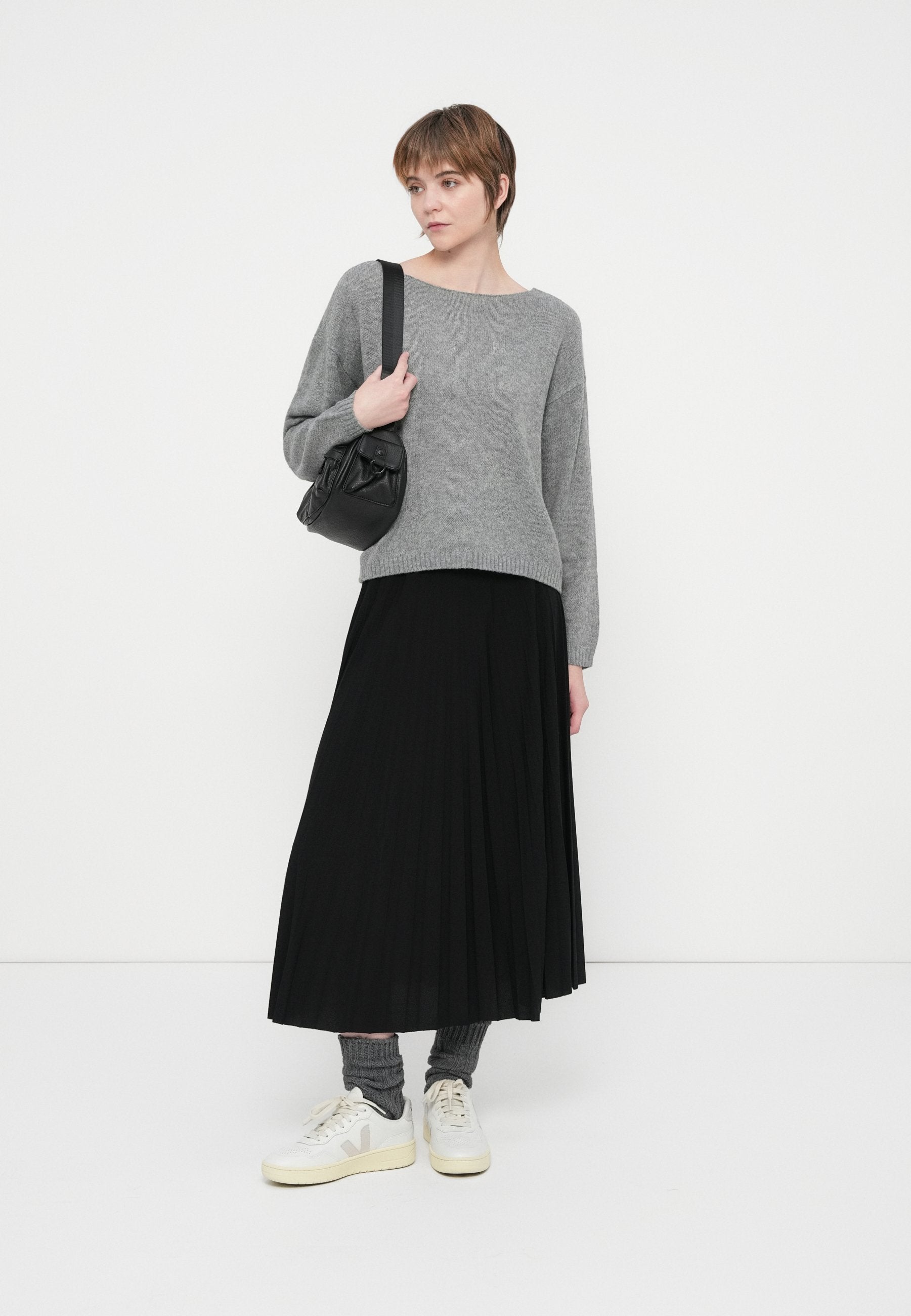 VILA VILUKA BOATNECK