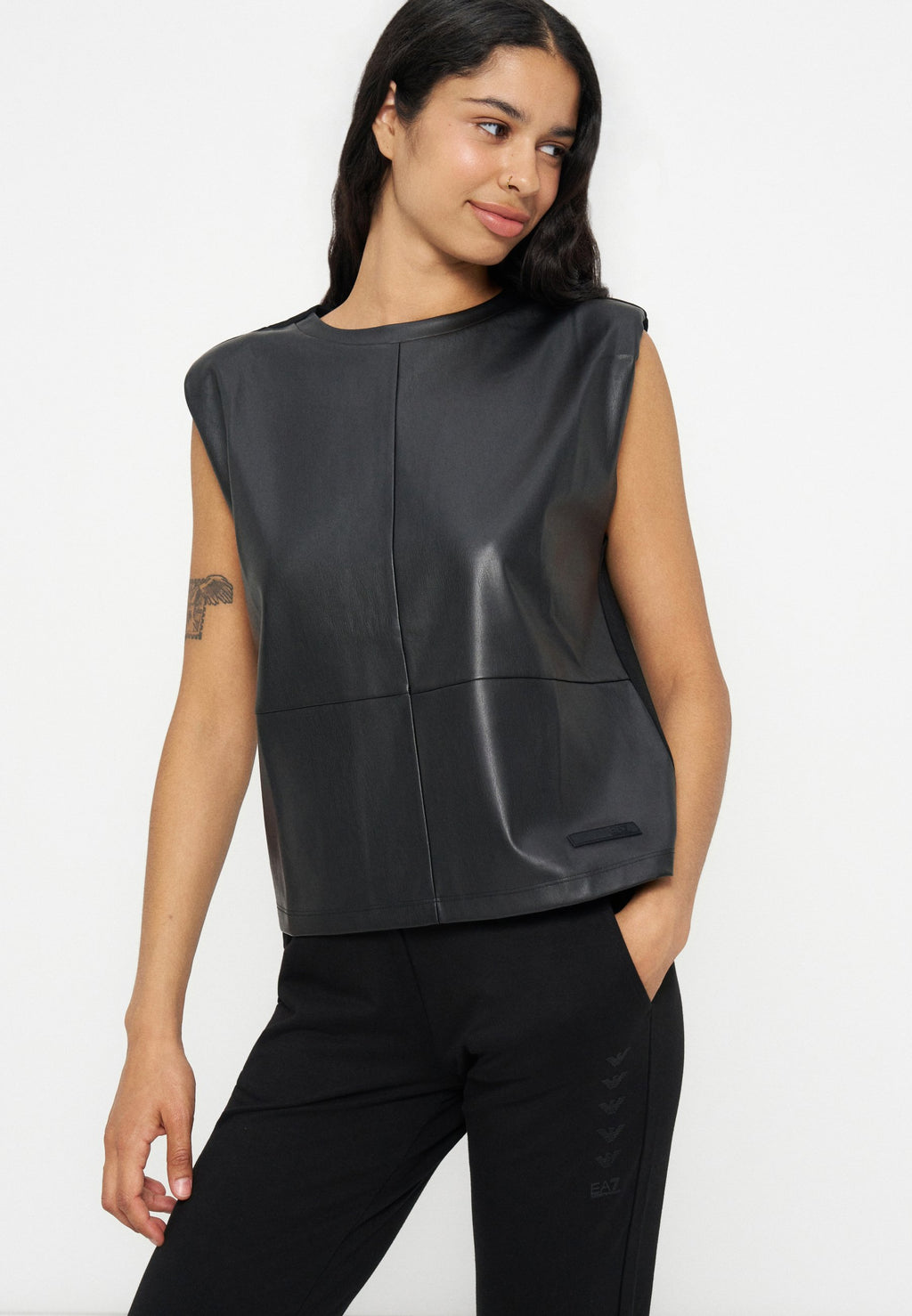 EA7 Emporio Armani Top Media 4