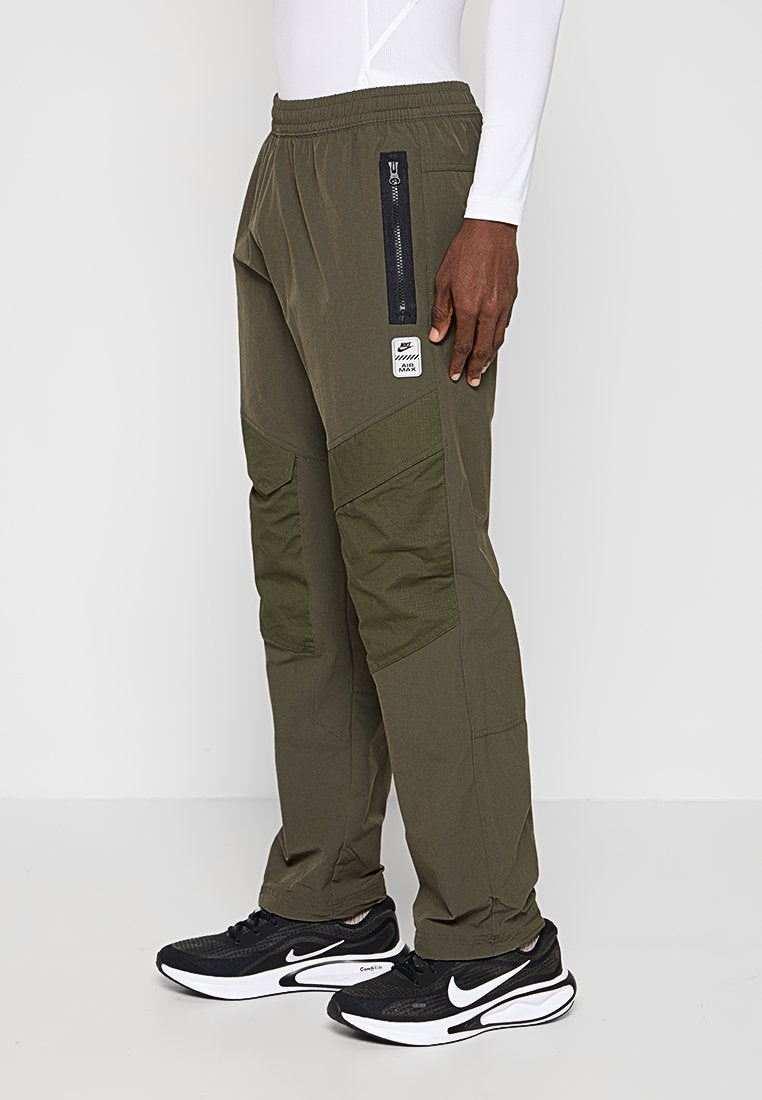 Nike Sportswear STANDARD FIT
