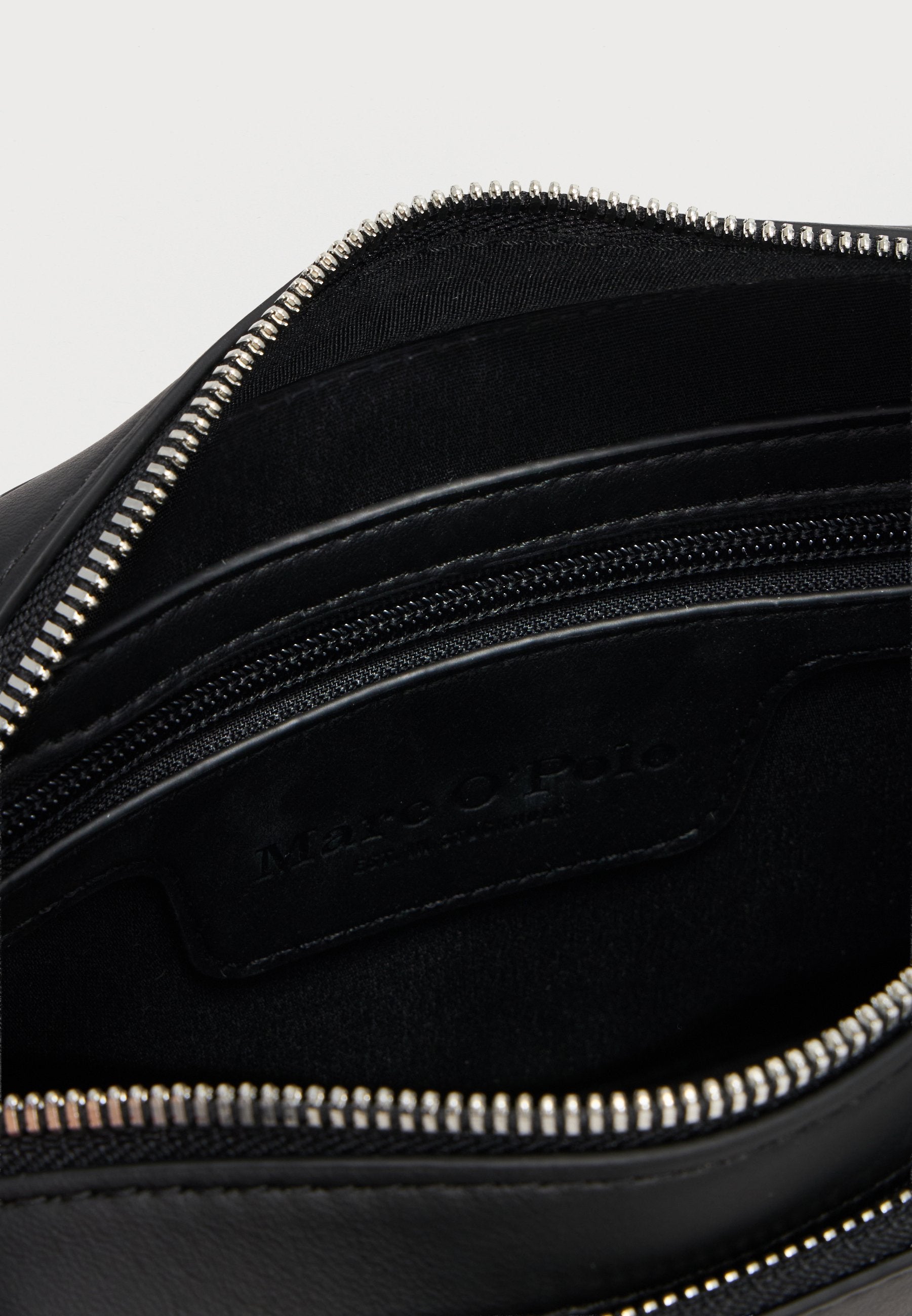 Marc O'Polo CROSSBODY BAG S