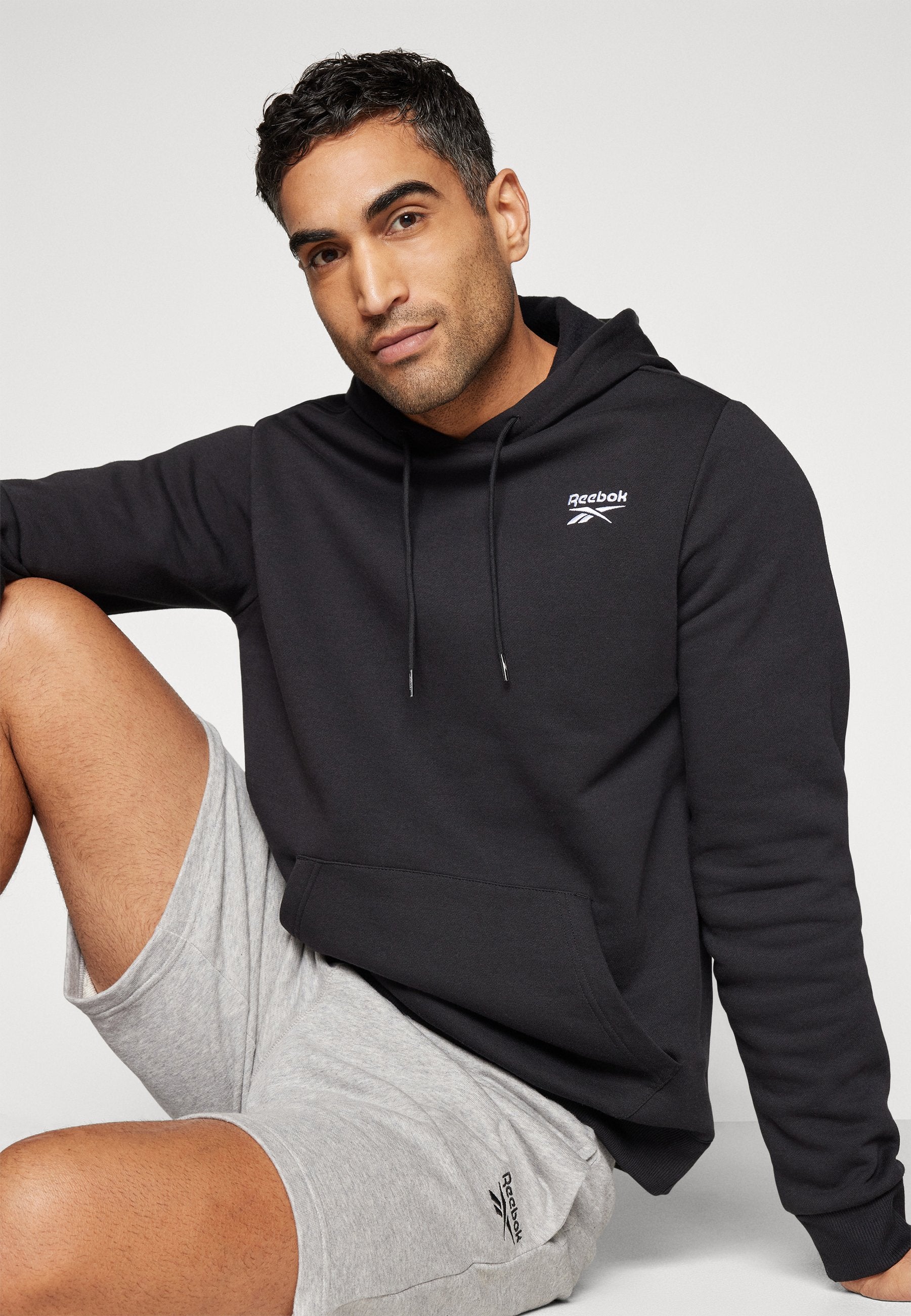 Reebok IDENTITY SMALL LOGO HOODIE