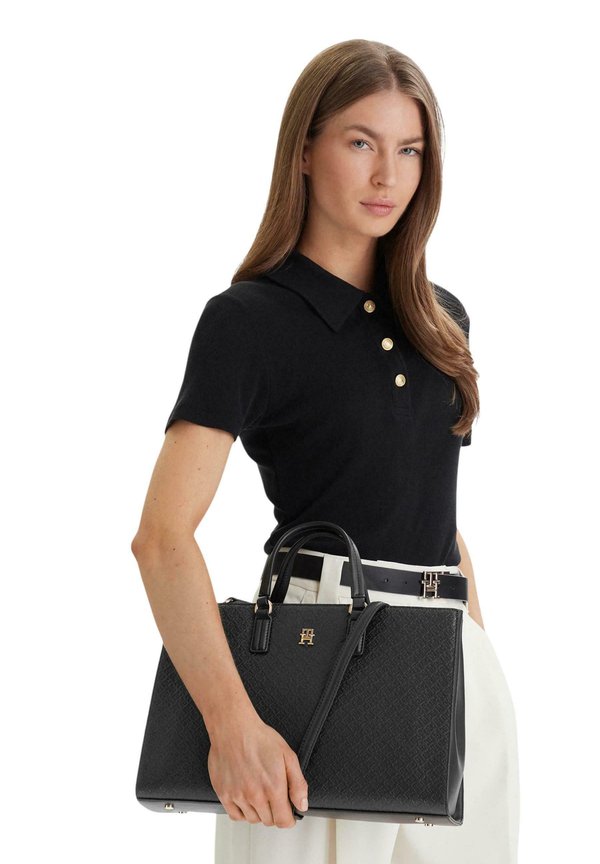 Tommy Hilfiger TH DAILY SATCHEL MONO AW0AW18418 - Handbag - black