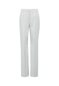 WIDE-LEG-AUS FLIESSENDEM Media 1