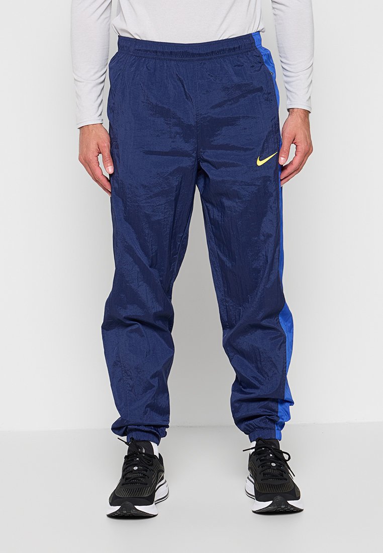Nike Performance STANDARD FIT