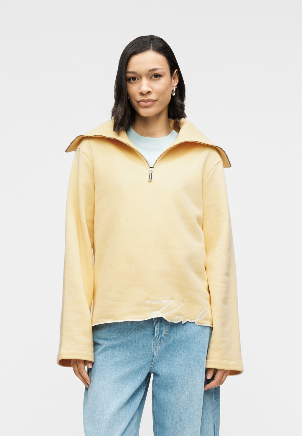 SIGNATURE HEM HALF ZIP UP Media 3
