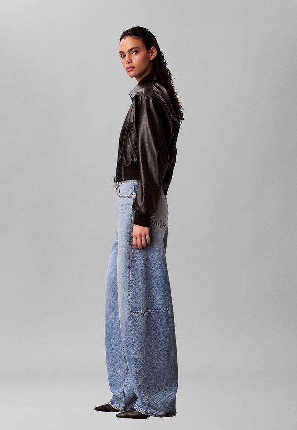 Calvin Klein Jeans BARREL