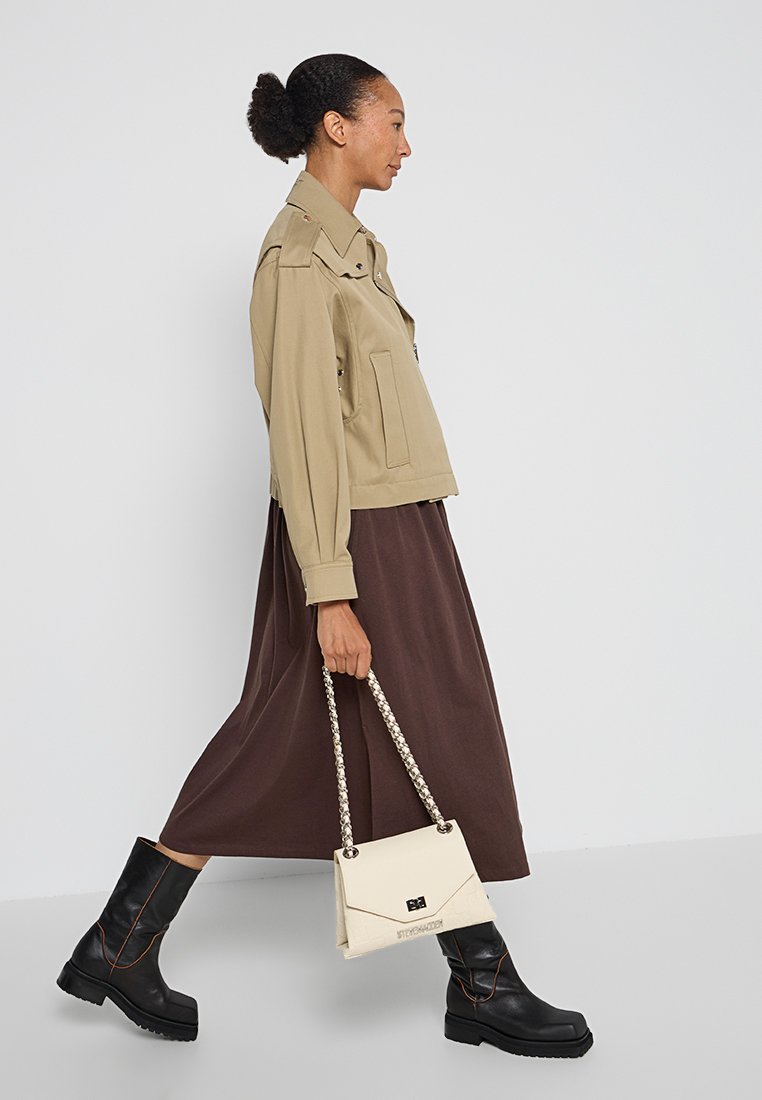 Steve Madden