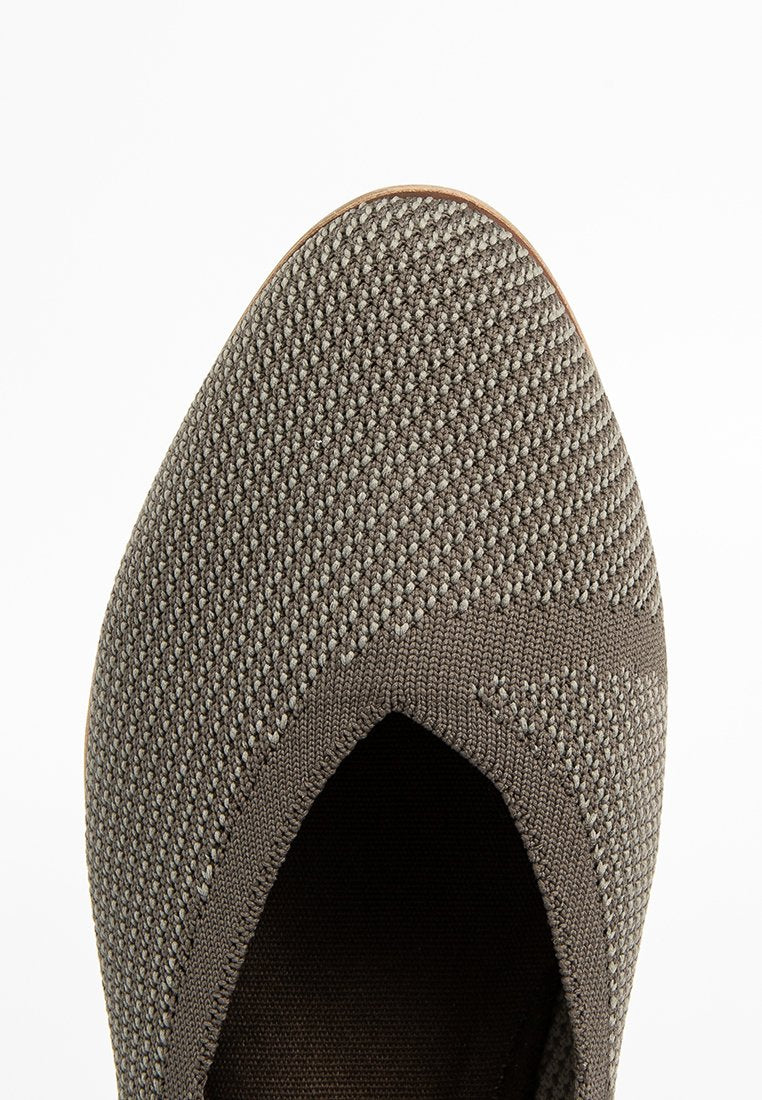TOMS JUTTI NEAT