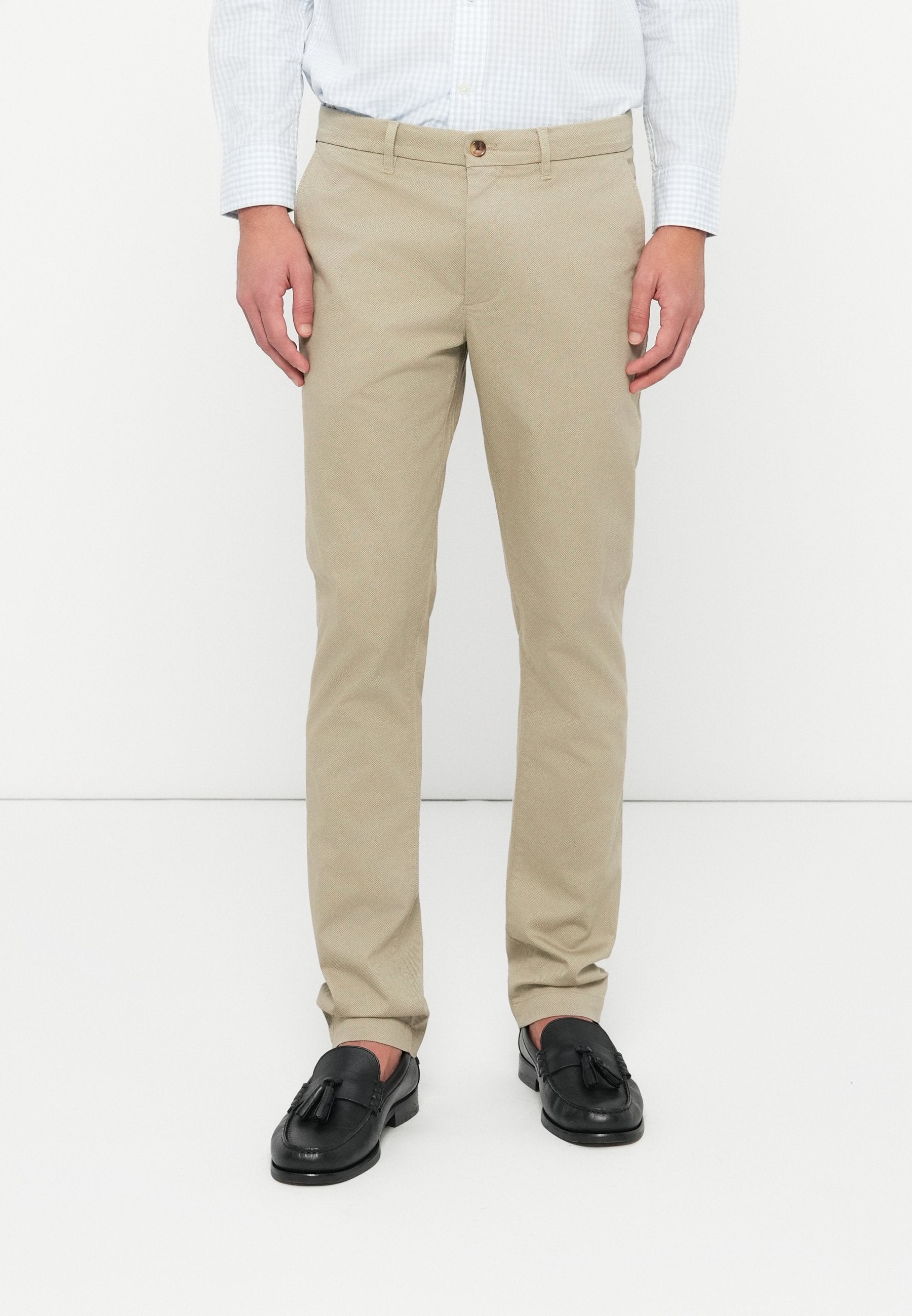 BLEECKER TEXTURED PRINT SLIM TROUSERS Media 3