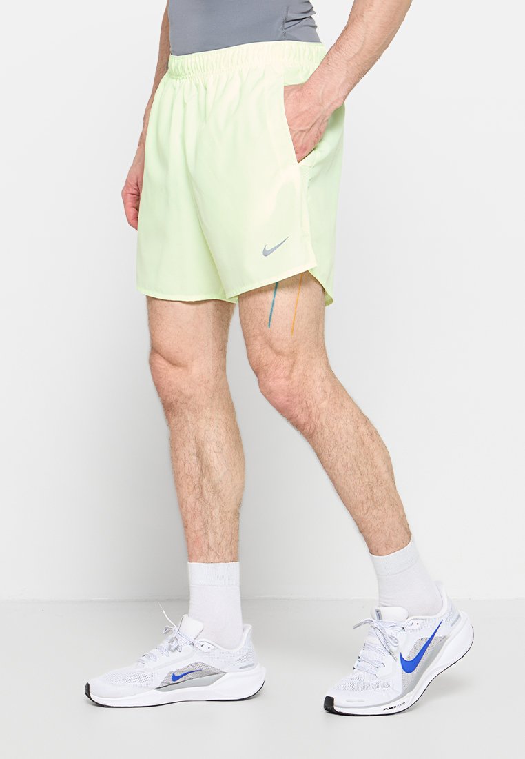 Nike Performance CHALLENGER SHORT