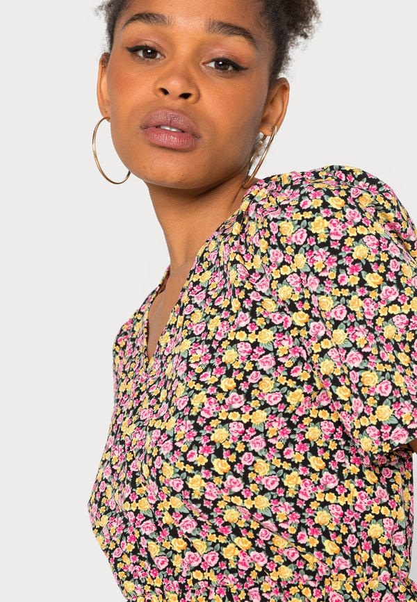 VILA VICHALLE V NECK