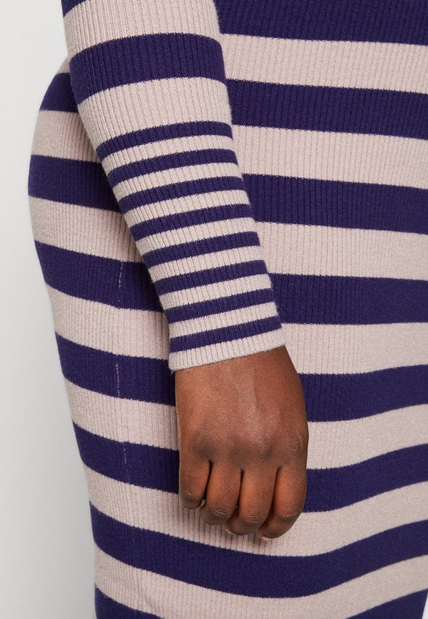 Vero Moda Curve VMCMAXINE ROLLNECK CALF DRESS