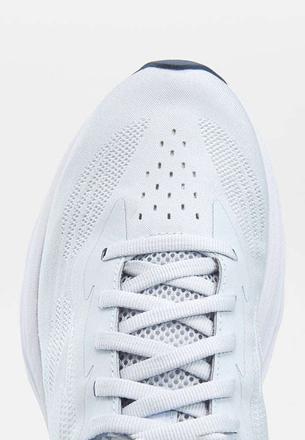 Mizuno WAVE SKYRISE 7
