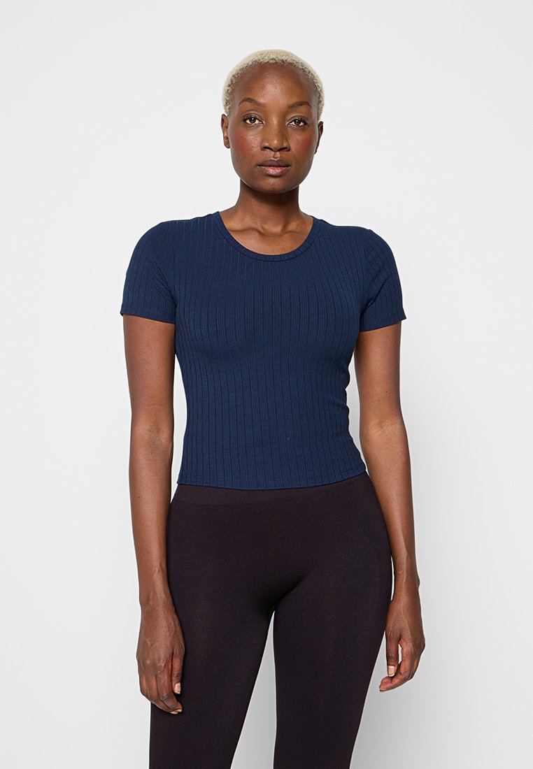 ONLY Play ONPSALLY SLIM FIT