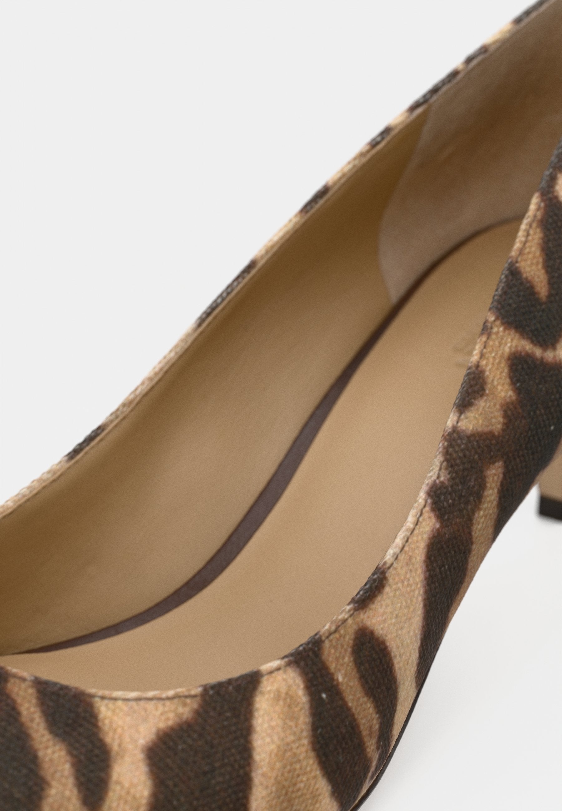 Lauren Ralph Lauren ADRIENNE ZEBRA-PRINT CANVAS PUMP