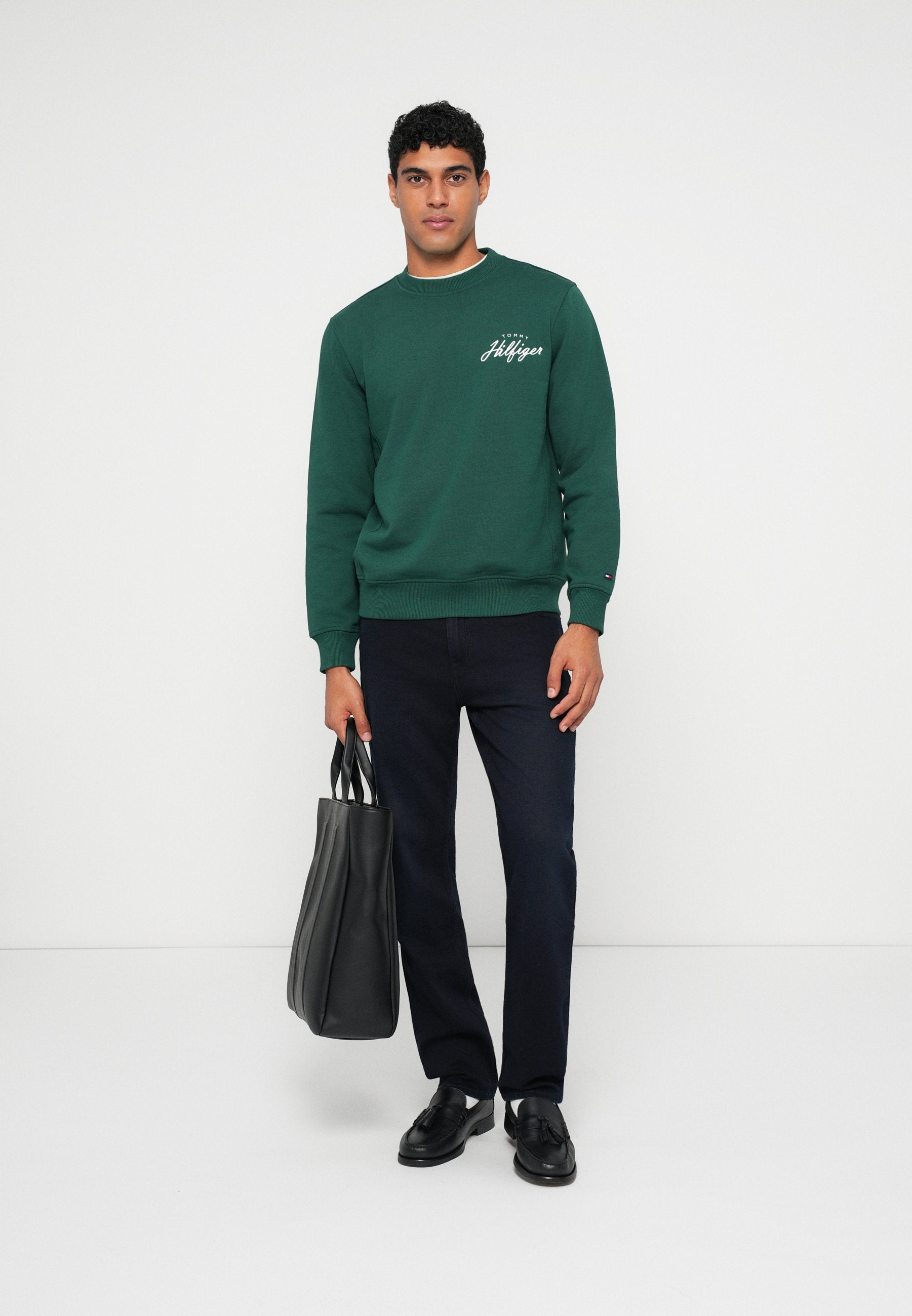 MODERN ATHLEISURE Media 2