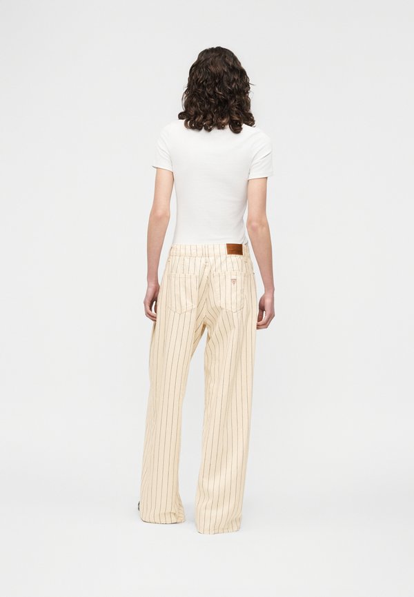 Guess Jeans PLEATED EXTRA WIDE LEG