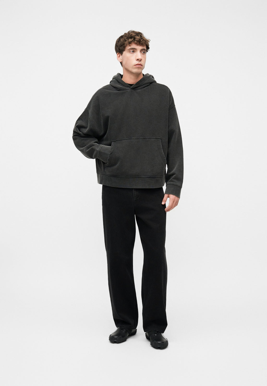 FAVELA BOXY FIT HOODIE