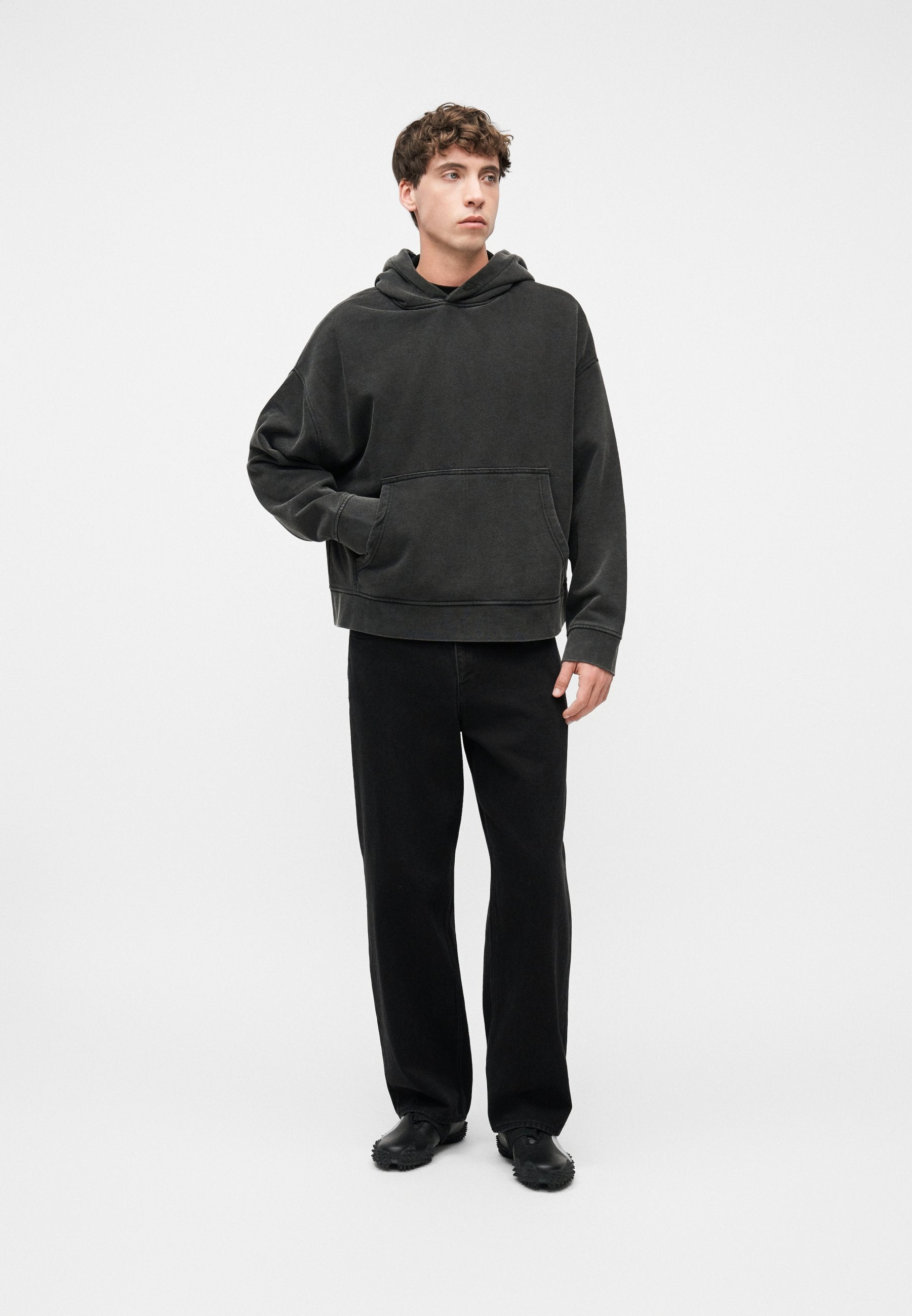 FAVELA BOXY FIT HOODIE