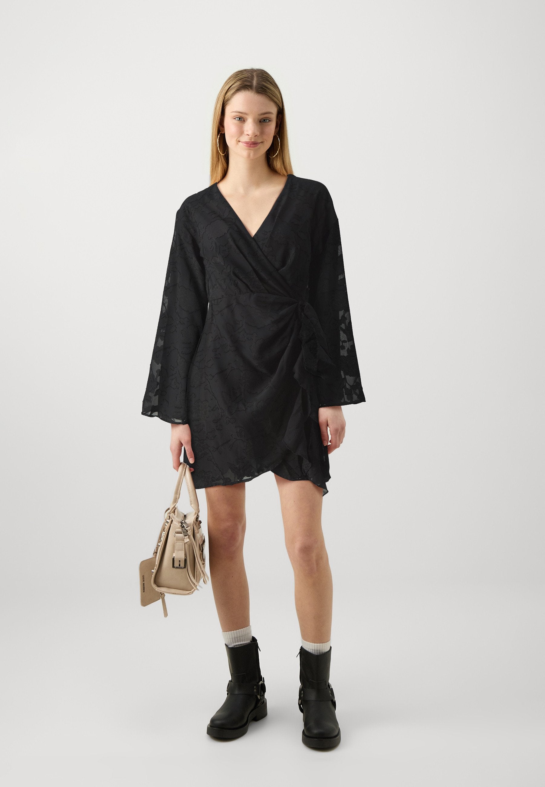 Gina Tricot FLORAL WRAP DRESS