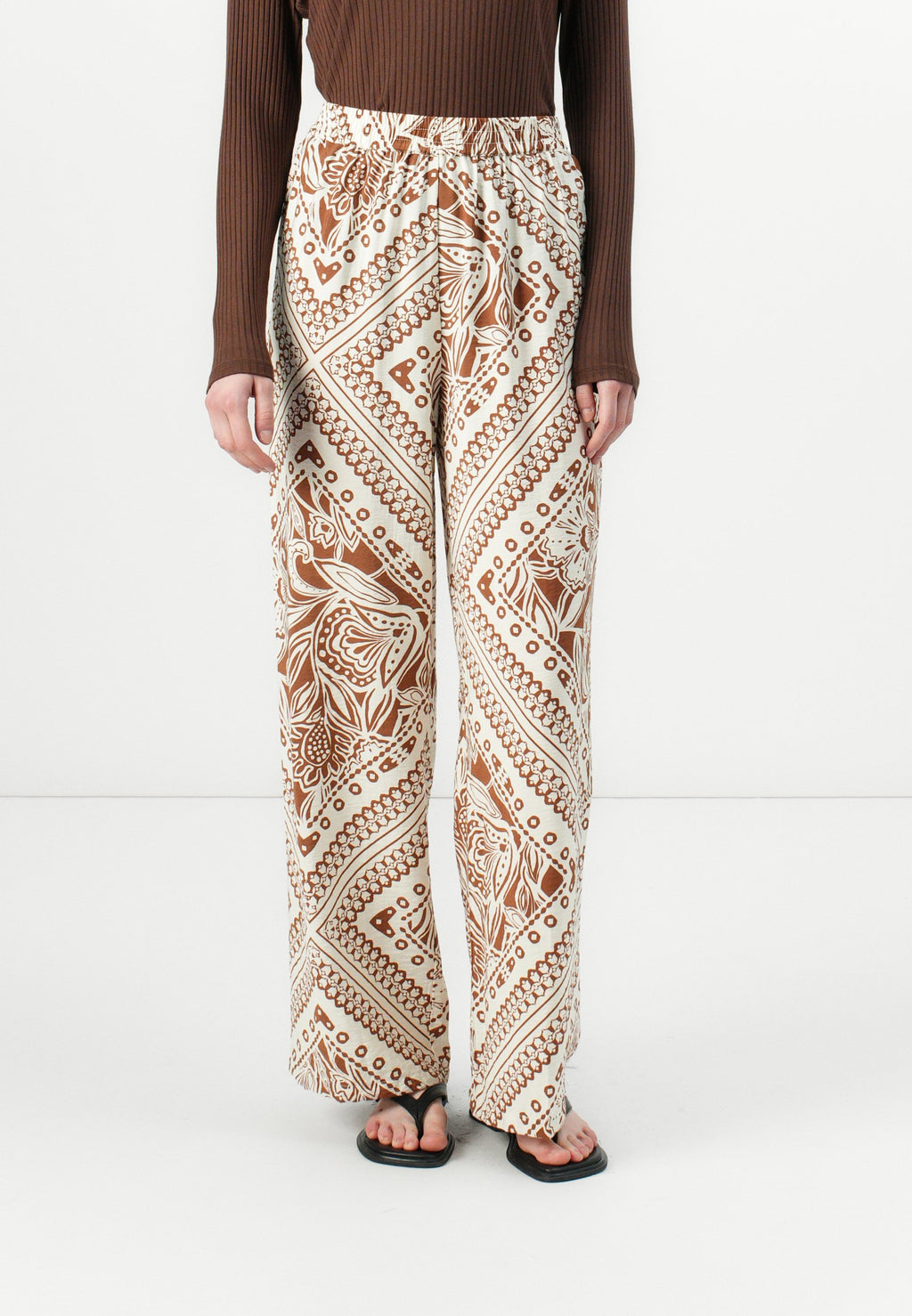 Object OBJLYDIA PANT FAIR