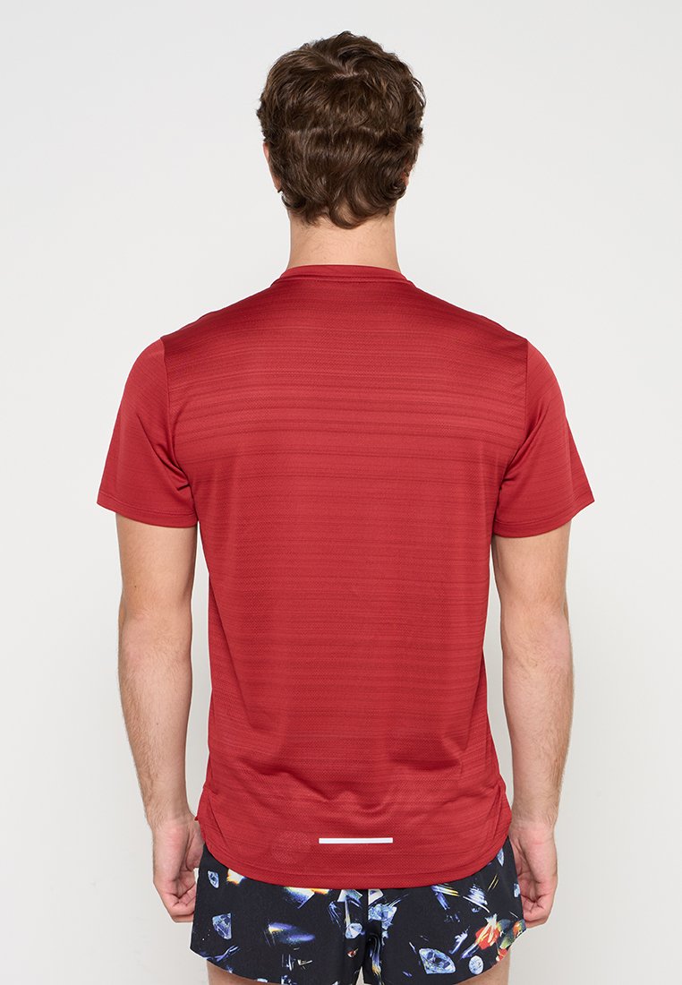 Nike Performance MILER
