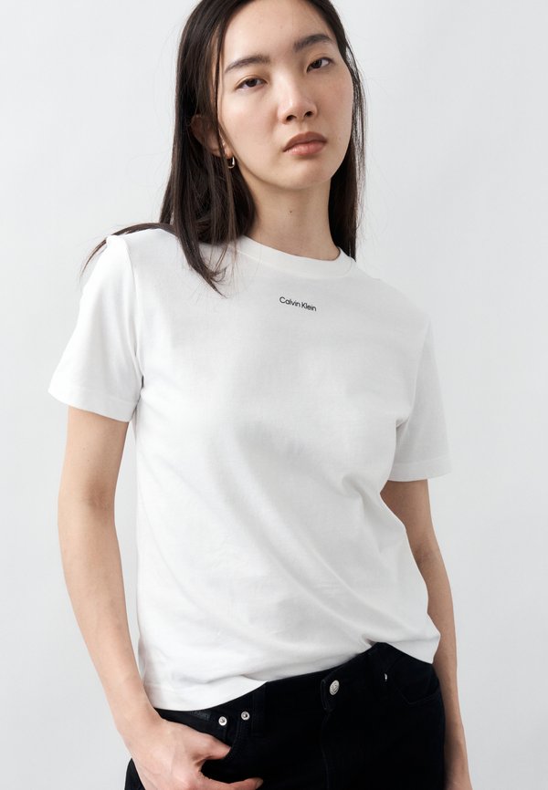 Calvin Klein CLASSIC LOGO TEE - Basic T-shirt - white