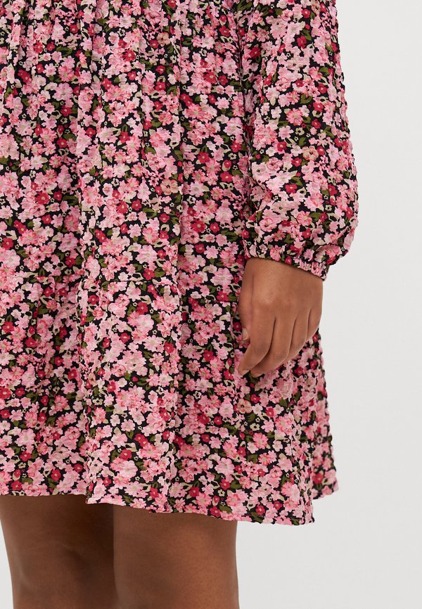 Vero Moda Petite VMHOLLO O NECK SHORT DRESS