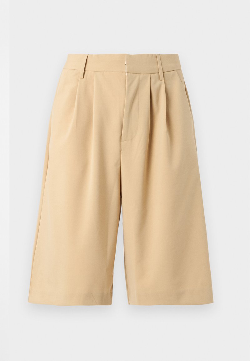 TAILORED BAGGY SHORTS Media 1