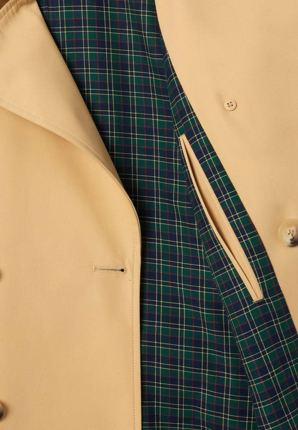 Lacoste ESSENTIAL