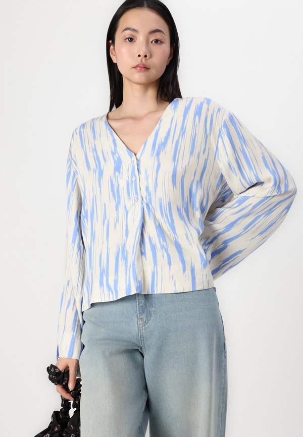 Selected Long sleeved printed viscose