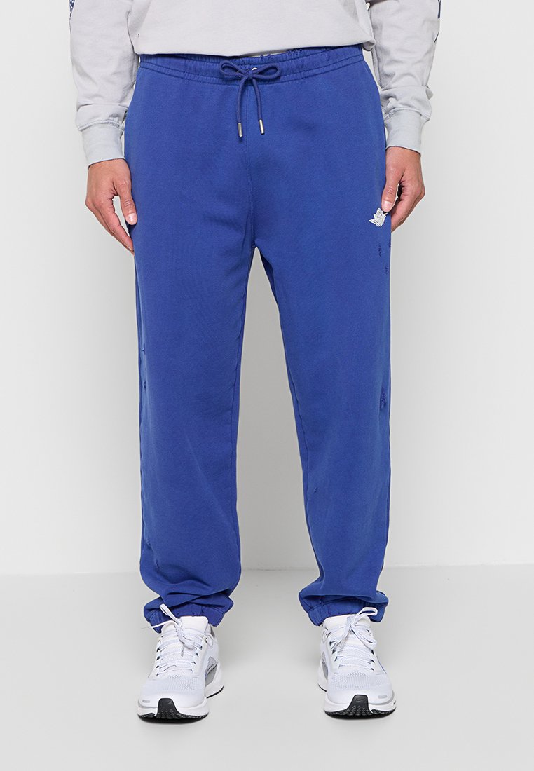 Nike Performance STANDARD FIT