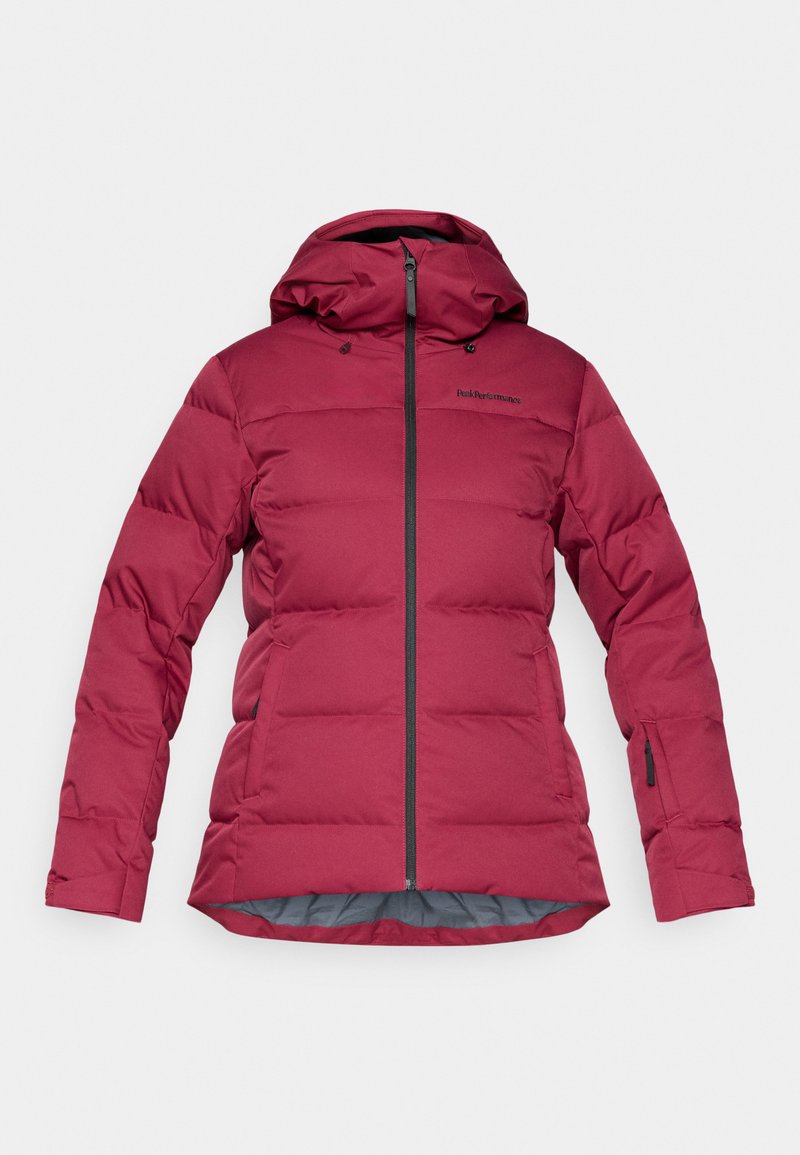 Bordeauxfarbene Daunenjacke mit Kapuze, Reißverschluss und schwarzen Akzenten. Verfügt über ein gestepptes Design und ein glattes Innenfutter. Zwei Seitentaschen.