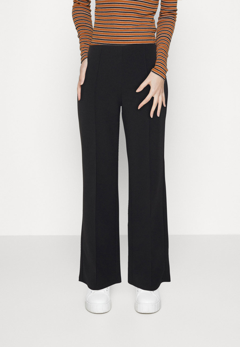 ONLANSA WIDE PANT Media 3